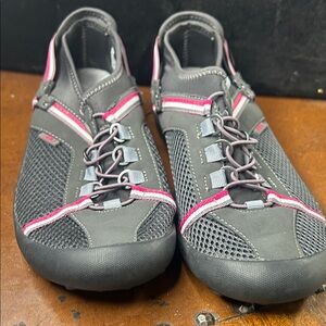 JBU Women's Sporty Sandals - Black and Pink